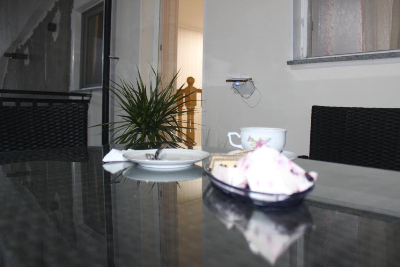 Guest House Katerina Kutaisi Eksteriør billede